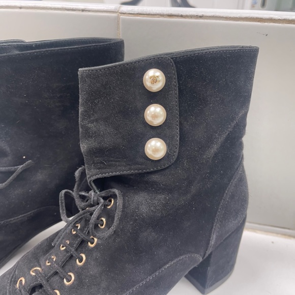 Chanel Black Suede Ankle Boots with CC Logo Pearl Detail Sz 38 - Picture 2 of 10